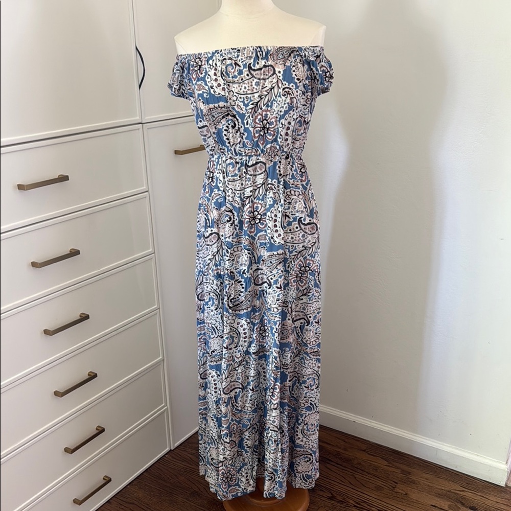 Summery Off-Shoulder Blue Paisley maxi Dress